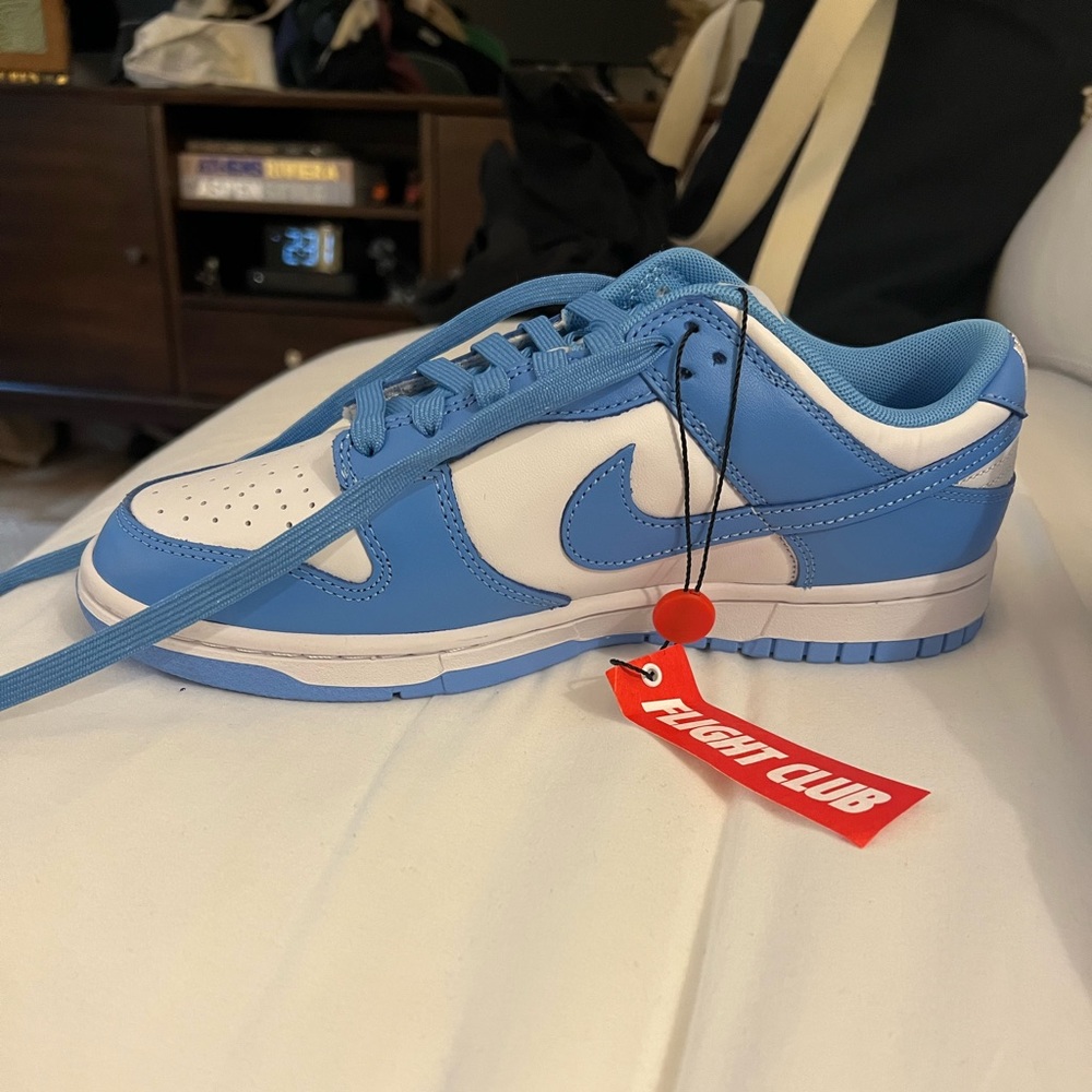 University blue Nike dunks